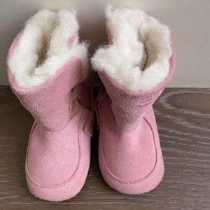 EMU Australia baby booties